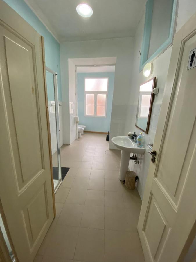 Nature Chiado 2- Cozy Little Double Room With Shared Bathroom Lisboa Exterior foto